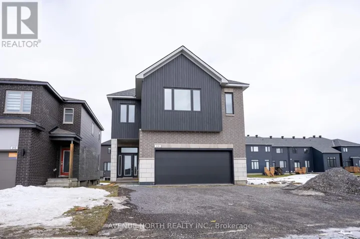 210 GINEBIK WAY, Ottawa, Ontario K1X0H4