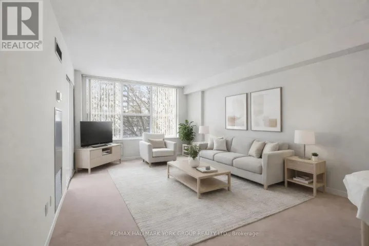 604 - 250 DAVIS DRIVE, Newmarket (Central Newmarket), Ontario L3Y7T7