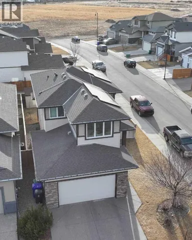 128 Cabot Landing W, Lethbridge, Alberta T1J5K3