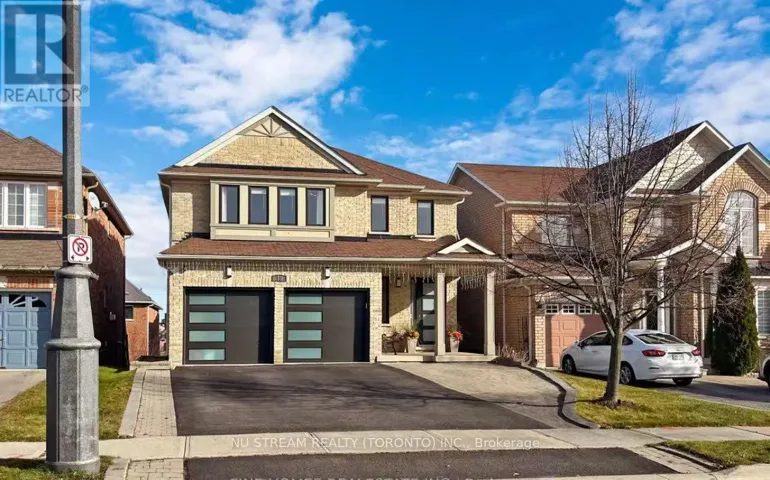 #MAIN - 85 PATTI MCCULLOCH WAY, Newmarket (Woodland Hill), Ontario L3X3G1