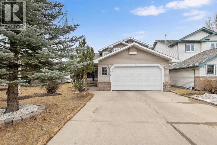 704 Woodside Drive, Airdrie, Alberta T4B2G9