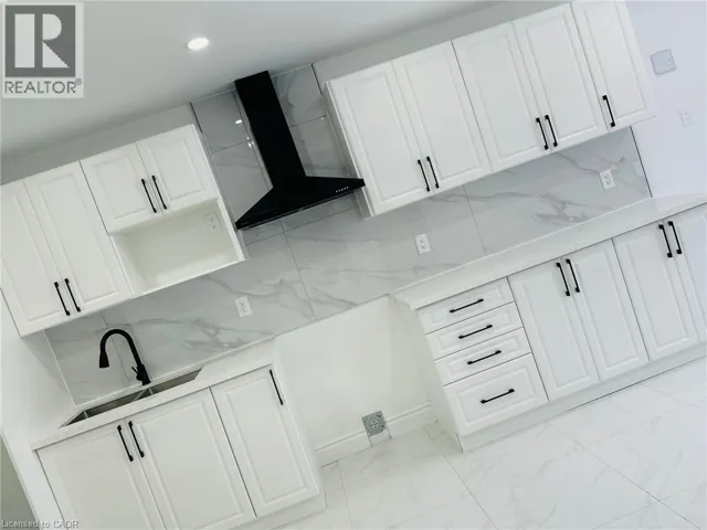 26 SCARLETWOOD Street Unit# LOWER, Stoney Creek, Ontario L8J0K8