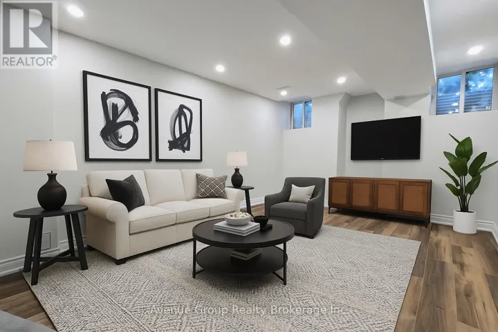 LOWER - 38 VIPOND ROAD, Whitby (Brooklin), Ontario L1M2P2