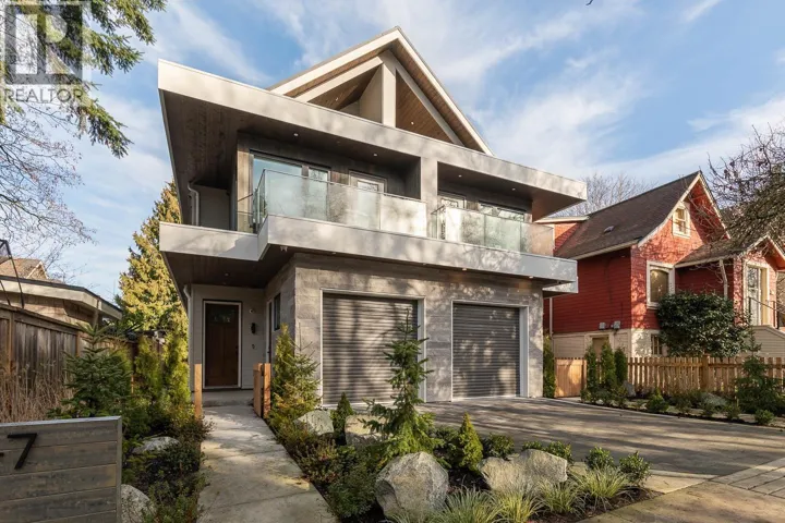 1 7 E 23RD AVENUE, Vancouver, British Columbia V5V1W8