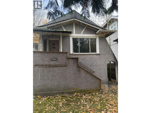 2685 WATERLOO STREET, Vancouver, British Columbia V6R3H8