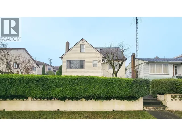 8245 SELKIRK STREET, Vancouver, British Columbia V6P4H8