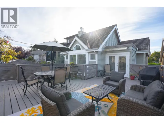 1346 LABURNUM STREET, Vancouver, British Columbia V6J3W3