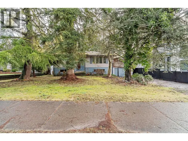 885 PORTER STREET, Coquitlam, British Columbia V3J5B9