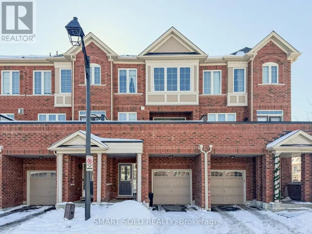 84 LADY DOLORES AVENUE, Vaughan (Patterson), Ontario L6A4Y4