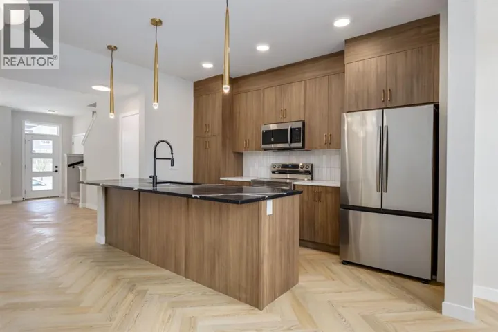 780 Sora Boulevard SE, Calgary, Alberta T3S0M1