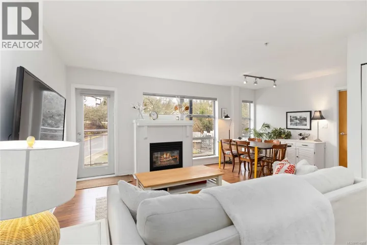 313 90 Regatta Landing, Victoria, British Columbia V9A7R2