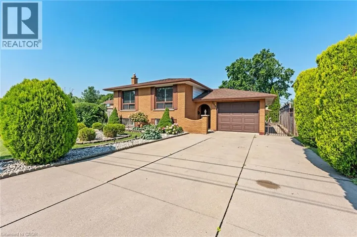 299 EASTDALE Boulevard, Stoney Creek, Ontario L8E3W9