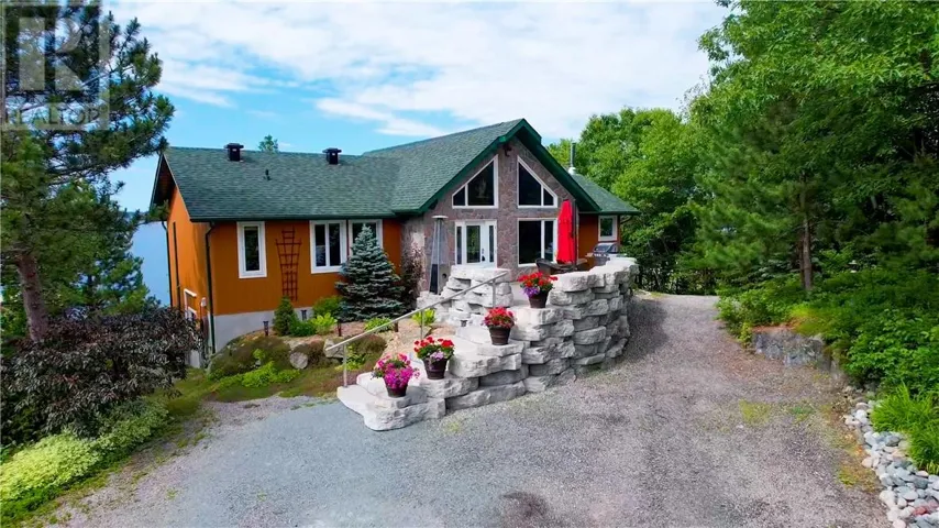 570 Pine Cone Road, Skead, Ontario P0M1H0