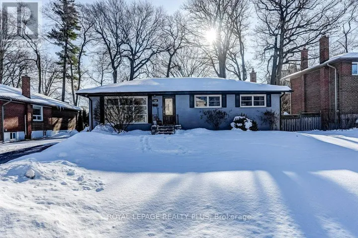 1980 HARTLAND DRIVE, Mississauga (Clarkson), Ontario L5J1M6