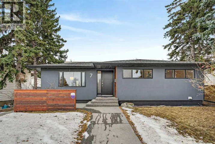 7 Westminster Place SW, Calgary, Alberta T3C2S8