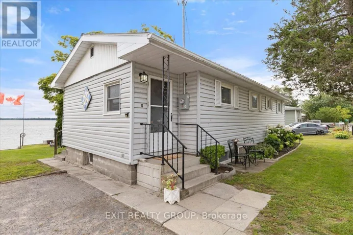 82 OUTLET ROAD, Prince Edward County (Athol Ward), Ontario K0K1P0