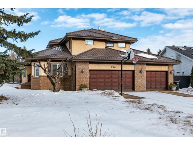 730 ESTATE DR, Sherwood Park, Alberta T8B1M4