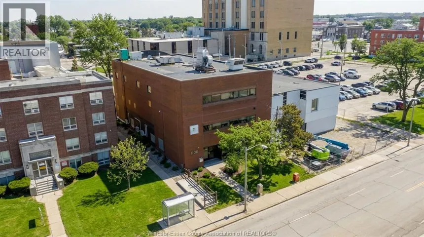 1100 OUELLETTE AVENUE, Windsor, Ontario N8X1J6