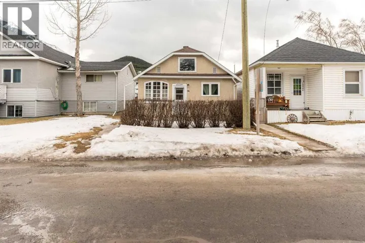 13250 19 Avenue, Blairmore, Alberta T0K0E0