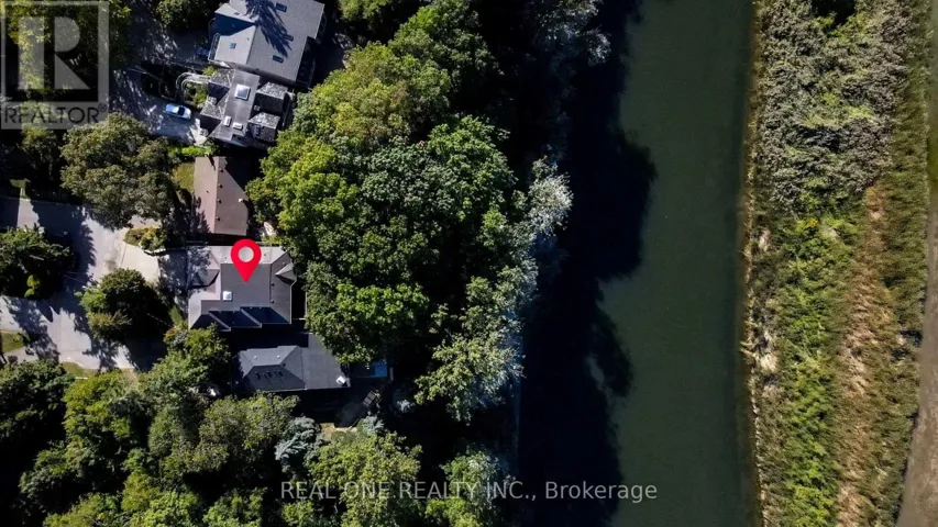 38 STONEGATE ROAD, Toronto (Stonegate-Queensway), Ontario M8Y1V5