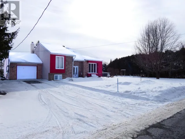21 STE THERESE BOULEVARD, Russell, Ontario K0A1W0