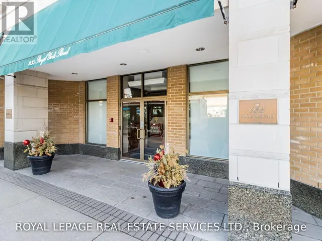 305 - 935 ROYAL YORK ROAD, Toronto (Stonegate-Queensway), Ontario M8Y4H1