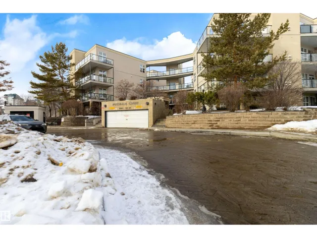 #110 9804 101 ST NW, Edmonton, Alberta T5K2X3