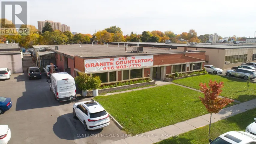 01 - 63 TORBARRIE ROAD, Toronto (Downsview-Roding-CFB), Ontario M3L1G5