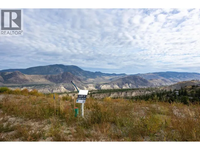 1158 CRESTWOOD Drive, Kamloops, British Columbia V2H5G8