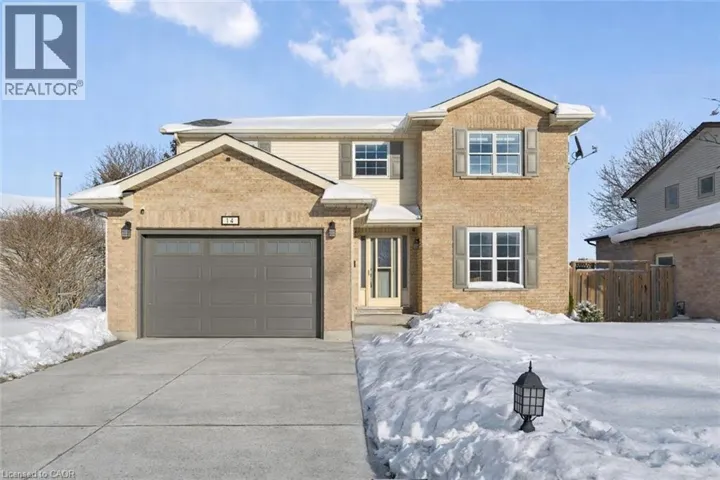14 PIPERS GREEN Court, Kitchener, Ontario N2E3C6