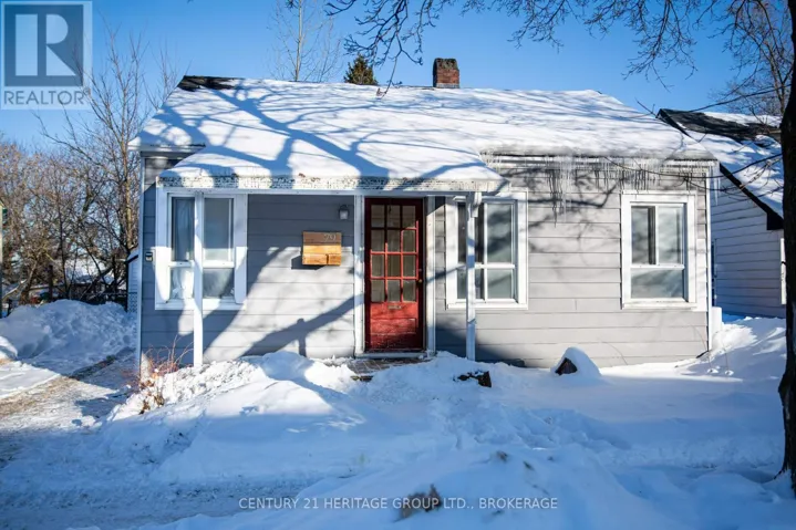 79 KINGSCOURT AVENUE, Kingston (East of Sir John A. Blvd), Ontario K7K4N8