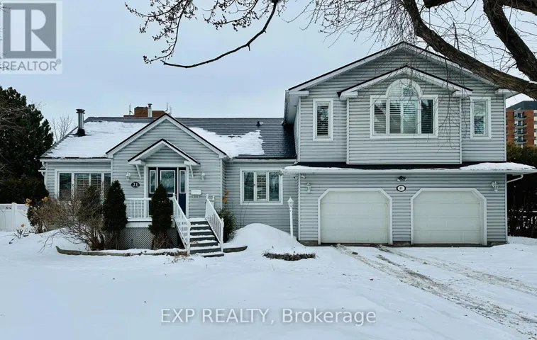 21 GRANTON AVENUE, Ottawa, Ontario K2G1W5