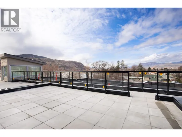 215 ROYAL Avenue Unit# 402, Kamloops, British Columbia V2H1T7