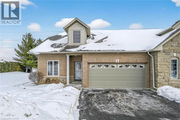5 GEORGIAN Trail, Glanbrook, Ontario L9B2X8