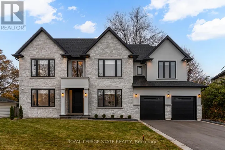 102 CUMMING COURT, Hamilton (Ancaster), Ontario L9G1V3