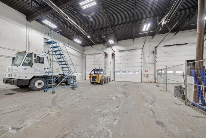 10821 209 St NW, Edmonton, Alberta T5S1Z7