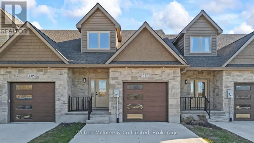 227 SAUGEEN STREET, Saugeen Shores, Ontario N0H2L0