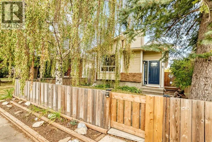 12 Taraglen Road NE, Calgary, Alberta T3J2N7