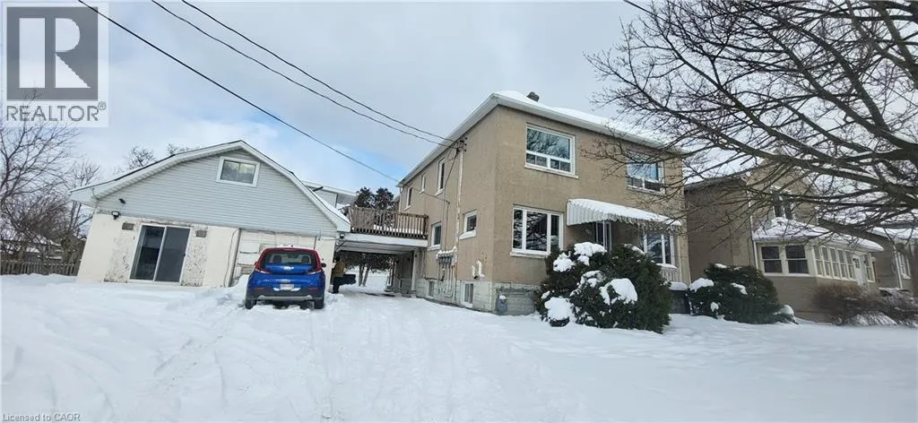22 KENNEDY Street, Welland, Ontario L3B3R6