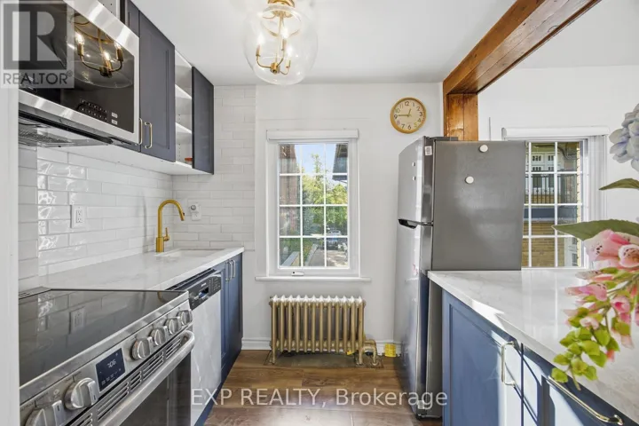 34 HIGH PARK BOULEVARD, Toronto (High Park North), Ontario M6R1M7