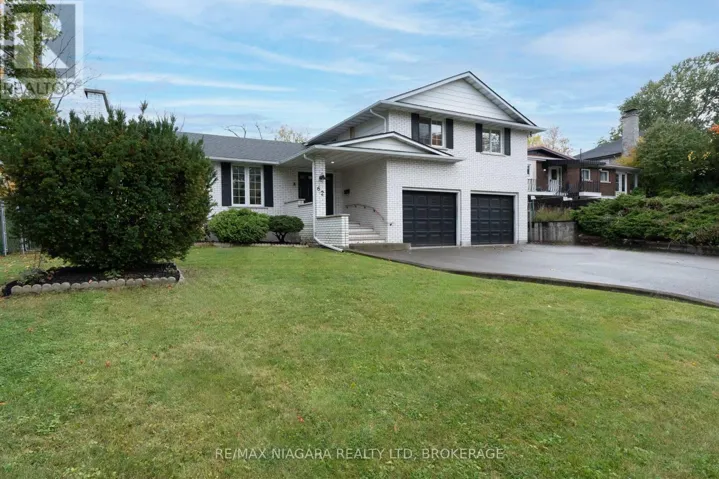 62 BERTIE STREET, Fort Erie (Central), Ontario L2A1X9