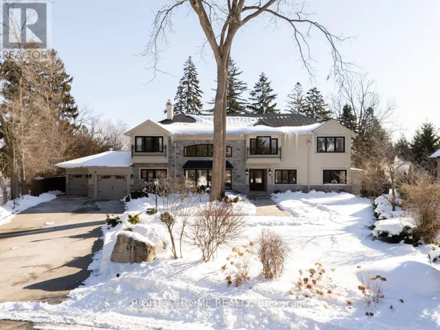 471 COUNTRY CLUB CRESCENT, Mississauga (Clarkson), Ontario L5J2P9