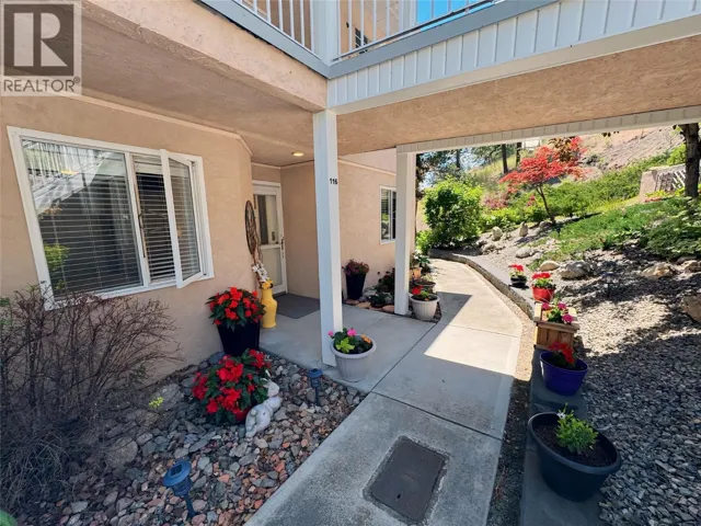 4630 Ponderosa Drive Unit# 116 Lot# 28, Peachland, British Columbia V0H1X5
