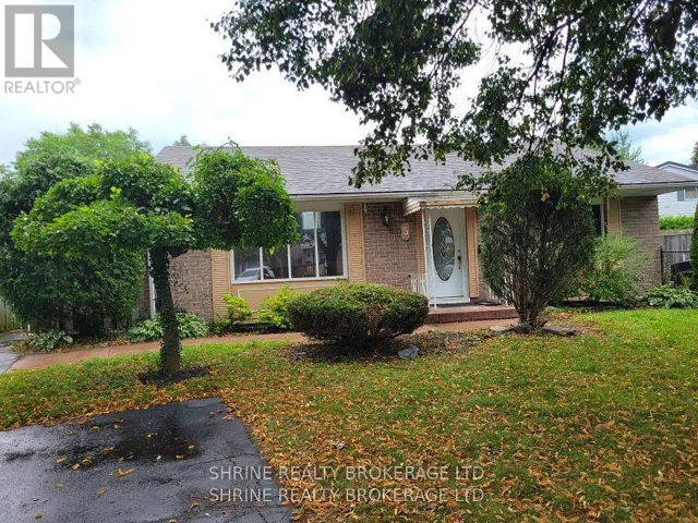 5 CAPRICE CRESCENT, London East (East I), Ontario N5V3L8