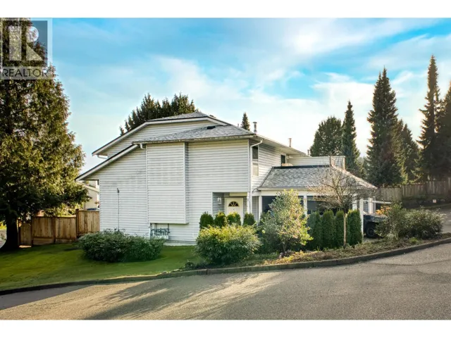 102 1176 FALCON DRIVE, Coquitlam, British Columbia V3E2N7