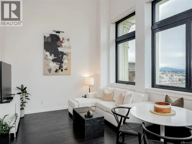 425 770 Fisgard St, Victoria, British Columbia V8W0B8