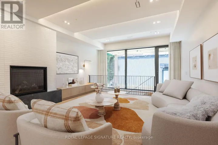 MAIN - 82 GOUGH AVENUE, Toronto (Playter Estates-Danforth), Ontario M4K3N8