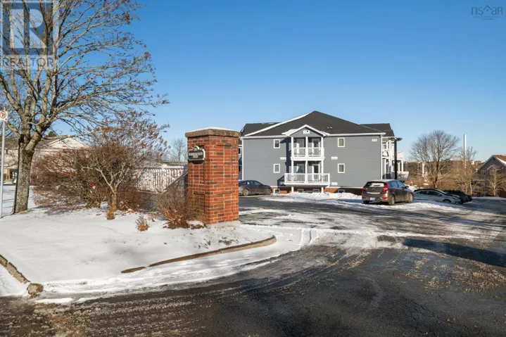 126 Farnham Gate Road, Halifax, Nova Scotia B3M3Z9
