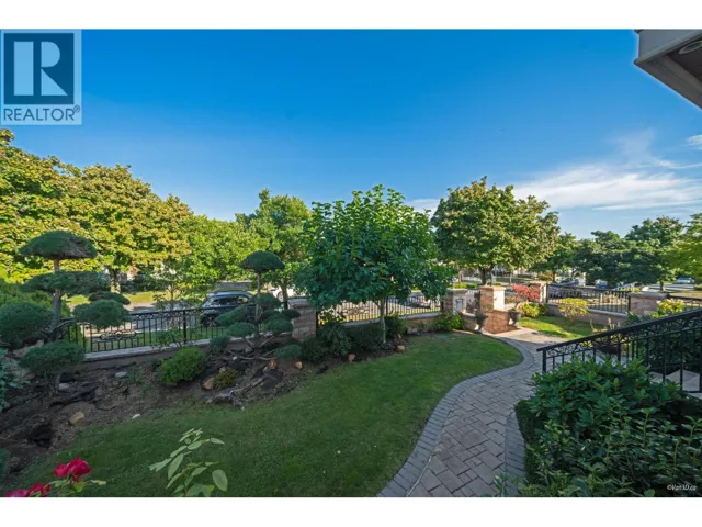 6633 NEAL STREET, Vancouver, British Columbia V6P3N4