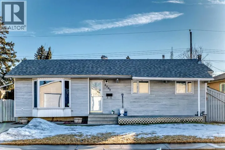 2205 80 Avenue SE, Calgary, Alberta T2C1H3